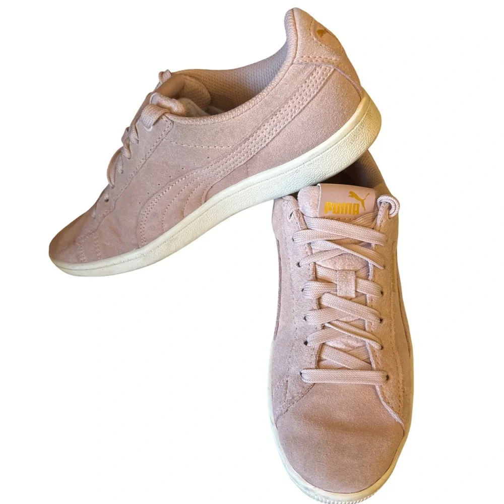 Puma Vikky AOS Women's Soft Pink Suede Sneakers Size 7